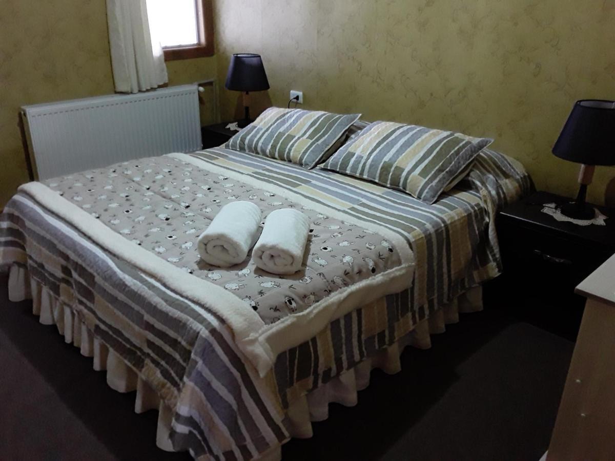 Hostal Don Pedro Πουέρτο Νατάλες Εξωτερικό φωτογραφία
