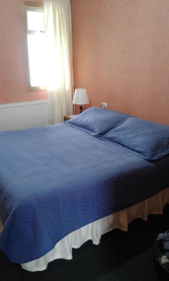 Hostal Don Pedro Πουέρτο Νατάλες Εξωτερικό φωτογραφία