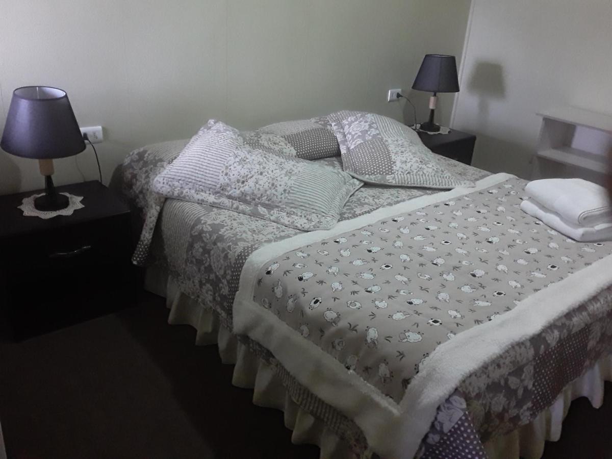 Hostal Don Pedro Πουέρτο Νατάλες Εξωτερικό φωτογραφία
